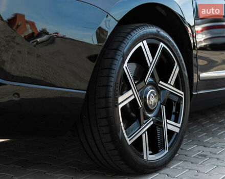 Черный Ролс Ройс Cullinan, объемом двигателя 0 л и пробегом 52 тыс. км за 440000 $, фото 19 на Automoto.ua