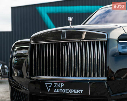 Черный Ролс Ройс Cullinan, объемом двигателя 0 л и пробегом 52 тыс. км за 440000 $, фото 4 на Automoto.ua