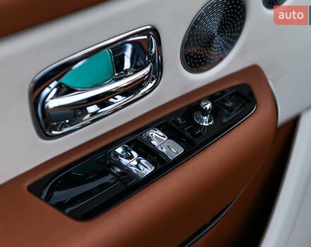 Черный Ролс Ройс Cullinan, объемом двигателя 0 л и пробегом 52 тыс. км за 440000 $, фото 37 на Automoto.ua