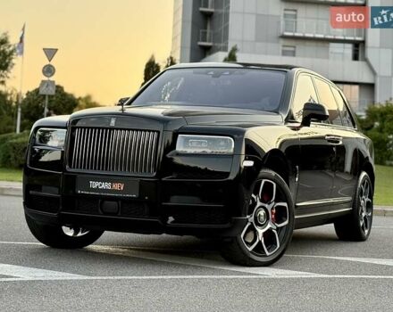 Черный Ролс Ройс Cullinan, объемом двигателя 6.75 л и пробегом 47 тыс. км за 419900 $, фото 2 на Automoto.ua