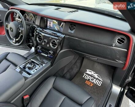Черный Ролс Ройс Cullinan, объемом двигателя 6.75 л и пробегом 47 тыс. км за 419900 $, фото 54 на Automoto.ua