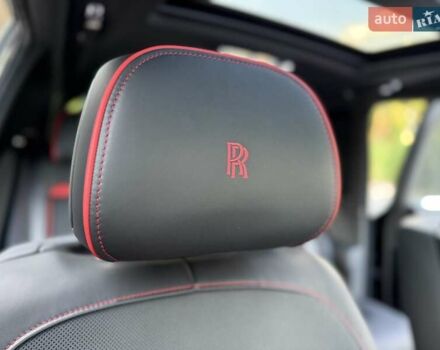 Черный Ролс Ройс Cullinan, объемом двигателя 6.75 л и пробегом 47 тыс. км за 419900 $, фото 59 на Automoto.ua