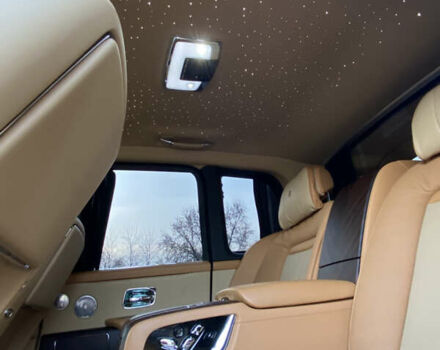 Черный Ролс Ройс Cullinan, объемом двигателя 6.75 л и пробегом 84 тыс. км за 337000 $, фото 12 на Automoto.ua