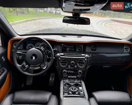 Черный Ролс Ройс Cullinan, объемом двигателя 6.7 л и пробегом 11 тыс. км за 520000 $, фото 10 на Automoto.ua