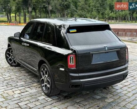 Черный Ролс Ройс Cullinan, объемом двигателя 6.7 л и пробегом 11 тыс. км за 520000 $, фото 19 на Automoto.ua