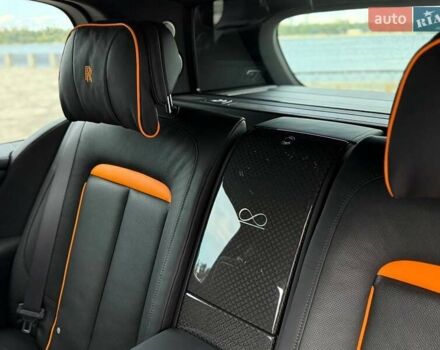 Черный Ролс Ройс Cullinan, объемом двигателя 6.7 л и пробегом 11 тыс. км за 520000 $, фото 16 на Automoto.ua