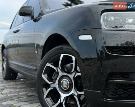Черный Ролс Ройс Cullinan, объемом двигателя 6.7 л и пробегом 11 тыс. км за 520000 $, фото 13 на Automoto.ua