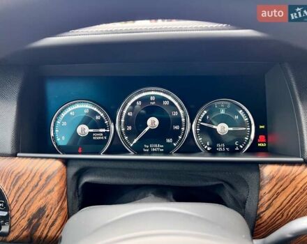 Черный Ролс Ройс Cullinan, объемом двигателя 6.75 л и пробегом 18 тыс. км за 399999 $, фото 52 на Automoto.ua