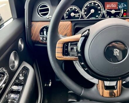 Черный Ролс Ройс Cullinan, объемом двигателя 6.75 л и пробегом 18 тыс. км за 399999 $, фото 49 на Automoto.ua