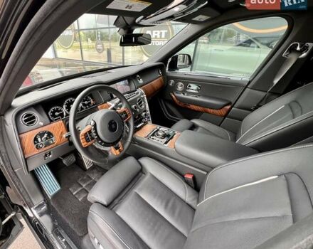 Черный Ролс Ройс Cullinan, объемом двигателя 6.75 л и пробегом 18 тыс. км за 399999 $, фото 27 на Automoto.ua