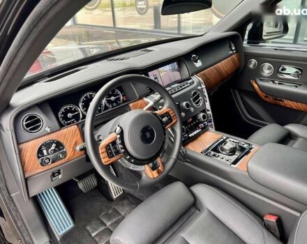 Ролс Ройс Cullinan 2022 в Киеве на Automoto.ua Ролс Ройс Cullinan, объемом двигателя 6.8 л и пробегом 18 тыс. км за 399999 $, фото 26 на Automoto.ua