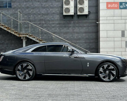 Ролс Ройс Spectre 2024 в Киеве на Automoto.ua Серый Ролс Ройс Spectre, объемом двигателя 0 л и пробегом 1 тыс. км за 588000 $, фото 13 на Automoto.ua