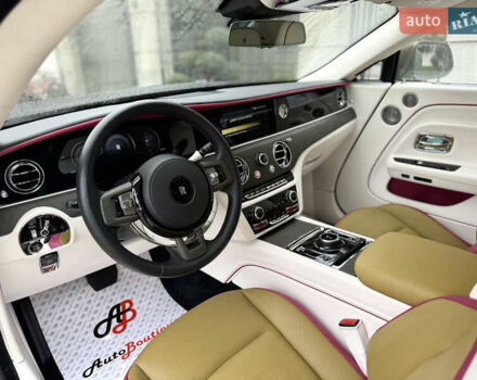 Зеленый Ролс Ройс Spectre, объемом двигателя 0 л и пробегом 16 тыс. км за 540000 $, фото 32 на Automoto.ua