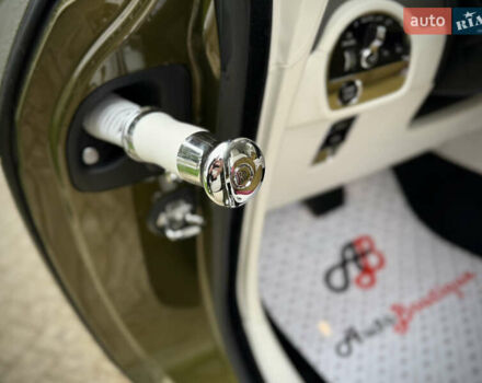 Зеленый Ролс Ройс Spectre, объемом двигателя 0 л и пробегом 16 тыс. км за 540000 $, фото 41 на Automoto.ua