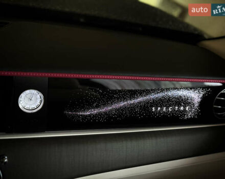 Зеленый Ролс Ройс Spectre, объемом двигателя 0 л и пробегом 16 тыс. км за 540000 $, фото 57 на Automoto.ua