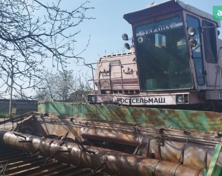 Ростсельмаш Дон 1500А, объемом двигателя 9.5 л и пробегом 1 тыс. км за 5700 $, фото 4 на Automoto.ua