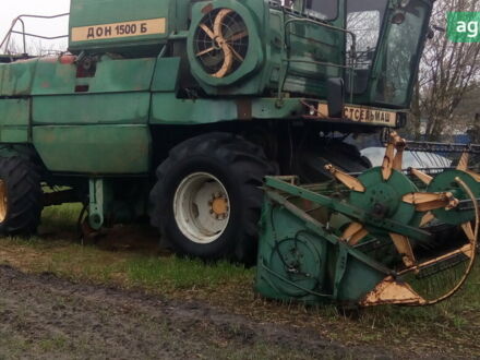 Ростсельмаш Дон 1500А, объемом двигателя 9.5 л и пробегом 100 тыс. км за 5500 $, фото 1 на Automoto.ua