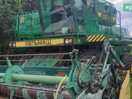 Ростсельмаш Дон 1500Б, объемом двигателя 0 л и пробегом 0 тыс. км за 14000 $, фото 1 на Automoto.ua