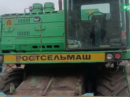 Ростсельмаш Дон 1500Б 2004 в Лубнах на Automoto.ua Ростсельмаш Дон 1500Б, объемом двигателя 0 л и пробегом 0 тыс. км за 10000 $, фото 1 на Automoto.ua
