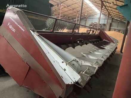 Ростсельмаш Falcon 1270 2016 у Павлограде на Automoto.ua Червоний Ростсельмаш Falcon 1270, об'ємом двигуна 0 л та пробігом 157 тис. км за 15736 $, фото 1 на Automoto.ua