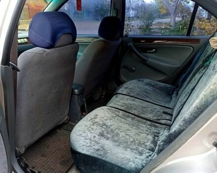 Ровер 400 1998 в Первомайск на Automoto.ua Серый Ровер 400, объемом двигателя 1.4 л и пробегом 471 тыс. км за 2000 $, фото 6 на Automoto.ua