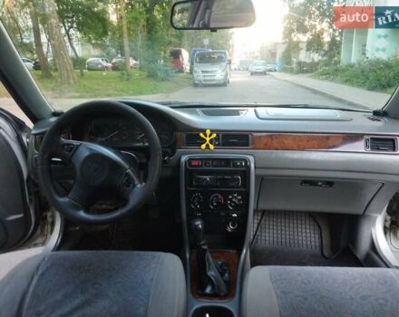 Серый Ровер 414, объемом двигателя 1.4 л и пробегом 323 тыс. км за 1650 $, фото 2 на Automoto.ua
