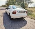 Белый Ровер 416, объемом двигателя 1.6 л и пробегом 290 тыс. км за 1938 $, фото 3 на Automoto.ua