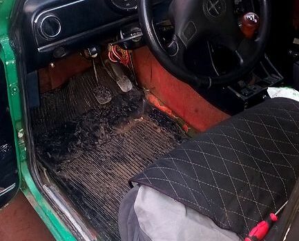 Зелений Сеат 124, об'ємом двигуна 1.3 л та пробігом 0 тис. км за 750 $, фото 5 на Automoto.ua