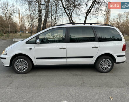 Белый Сеат Альхамбра, объемом двигателя 1.8 л и пробегом 320 тыс. км за 6500 $, фото 3 на Automoto.ua