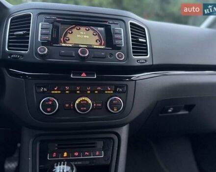 Білий Сеат Альхамбра, об'ємом двигуна 1.97 л та пробігом 220 тис. км за 12750 $, фото 32 на Automoto.ua