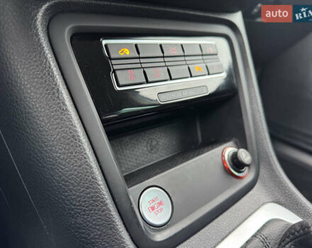 Белый Сеат Альхамбра, объемом двигателя 2 л и пробегом 250 тыс. км за 16350 $, фото 62 на Automoto.ua