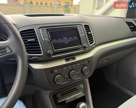 Белый Сеат Альхамбра, объемом двигателя 2 л и пробегом 190 тыс. км за 15000 $, фото 54 на Automoto.ua