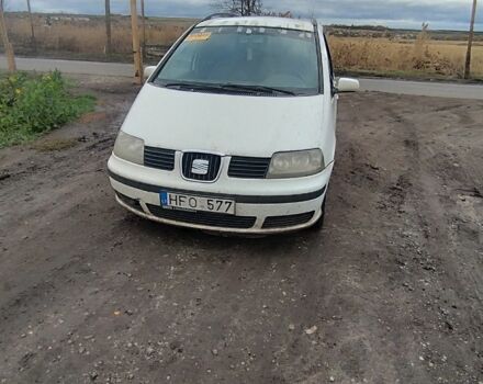 Сеат Альхамбра 2003 в Краматорске на Automoto.ua Белый Сеат Альхамбра, объемом двигателя 1.9 л и пробегом 441 тыс. км за 1650 $, фото 1 на Automoto.ua