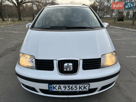 Сеат Альхамбра 2009 в Киеве на Automoto.ua Белый Сеат Альхамбра, объемом двигателя 1.8 л и пробегом 320 тыс. км за 7900 $, фото 1 на Automoto.ua