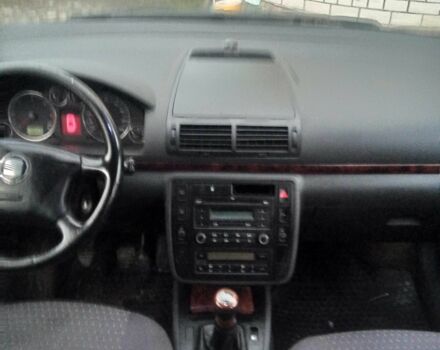 Черный Сеат Альхамбра, объемом двигателя 1.9 л и пробегом 370 тыс. км за 2839 $, фото 3 на Automoto.ua