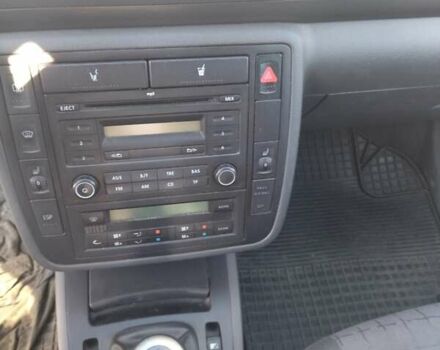 Сеат Альхамбра 2007 в Дубно на Automoto.ua Черный Сеат Альхамбра, объемом двигателя 2 л и пробегом 231 тыс. км за 6200 $, фото 13 на Automoto.ua