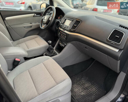 Чорний Сеат Альхамбра, об'ємом двигуна 2 л та пробігом 250 тис. км за 11300 $, фото 32 на Automoto.ua