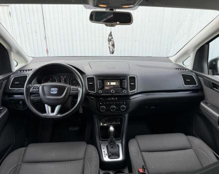 Черный Сеат Альхамбра, объемом двигателя 2 л и пробегом 440 тыс. км за 13200 $, фото 7 на Automoto.ua