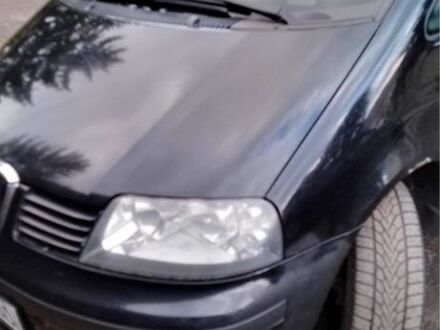 Черный Сеат Альхамбра, объемом двигателя 1.9 л и пробегом 300 тыс. км за 3700 $, фото 1 на Automoto.ua