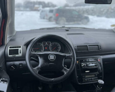 Красный Сеат Альхамбра, объемом двигателя 1.9 л и пробегом 359 тыс. км за 3850 $, фото 18 на Automoto.ua