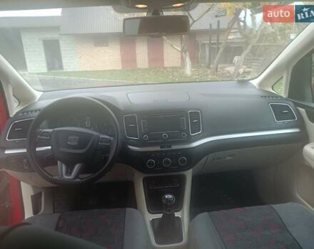 Красный Сеат Альхамбра, объемом двигателя 1.97 л и пробегом 220 тыс. км за 13500 $, фото 10 на Automoto.ua