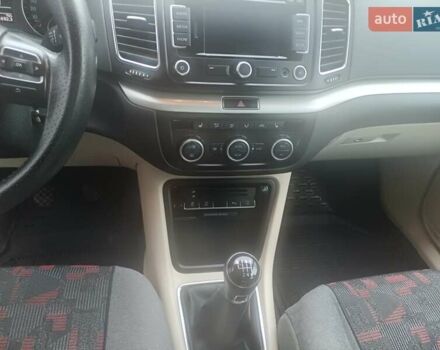 Красный Сеат Альхамбра, объемом двигателя 1.97 л и пробегом 220 тыс. км за 13500 $, фото 8 на Automoto.ua