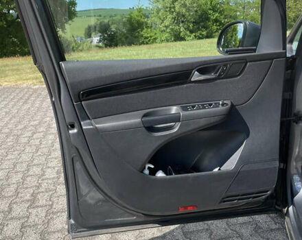 Сеат Альхамбра, об'ємом двигуна 1.97 л та пробігом 286 тис. км за 8886 $, фото 1 на Automoto.ua