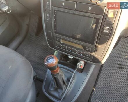 Серый Сеат Альхамбра, объемом двигателя 1.9 л и пробегом 284 тыс. км за 3900 $, фото 8 на Automoto.ua