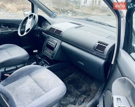 Серый Сеат Альхамбра, объемом двигателя 1.9 л и пробегом 320 тыс. км за 1750 $, фото 13 на Automoto.ua