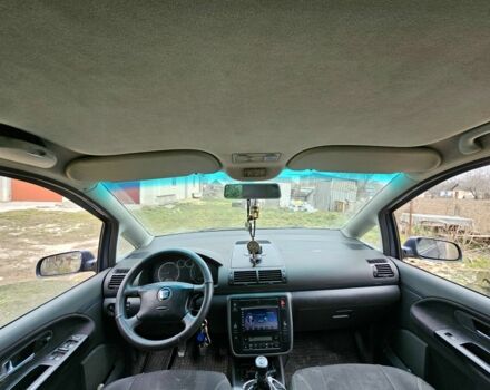 Серый Сеат Альхамбра, объемом двигателя 1.9 л и пробегом 410 тыс. км за 5598 $, фото 4 на Automoto.ua