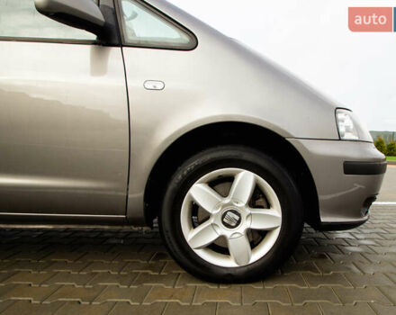 Серый Сеат Альхамбра, объемом двигателя 1.9 л и пробегом 284 тыс. км за 6700 $, фото 4 на Automoto.ua