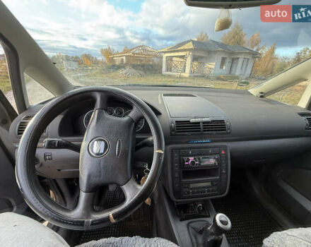 Сеат Альхамбра 2005 в Житомире на Automoto.ua Серый Сеат Альхамбра, объемом двигателя 1.9 л и пробегом 378 тыс. км за 4800 $, фото 9 на Automoto.ua