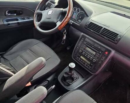 Серый Сеат Альхамбра, объемом двигателя 2 л и пробегом 297 тыс. км за 7500 $, фото 10 на Automoto.ua