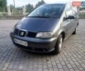 Серый Сеат Альхамбра, объемом двигателя 2 л и пробегом 500 тыс. км за 3300 $, фото 2 на Automoto.ua